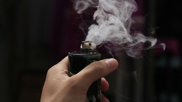 Hati-hati! Rokok Elektrik Ternyata Sebabkan Radang Paru-paru