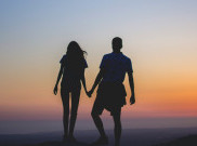 Ciptakan Momen Jadi Lebih Berkesan, Coba 3 Prompt AI Bahasa Indonesia untuk Foto Romantis bersama Pasangan