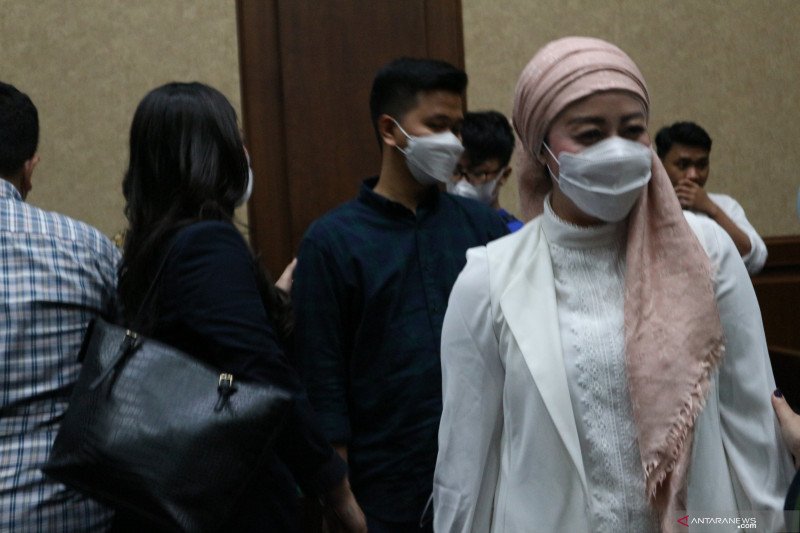Istri Sebut Edhy Prabowo Biayai Kuliah Ratusan Anak Putus Sekolah