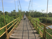 Jembatan Gantung 58 Meter Putus, Belasan Warga Luka-luka