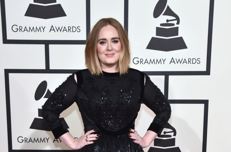 Adele Berhasil Kalahkan Beyonce di Grammy Award 2017 untuk Kategori Pop Solo Terbaik