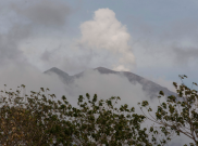 Gunung Agung Meletus, Semburkan Abu Vulkanik Setinggi 1500 Meter