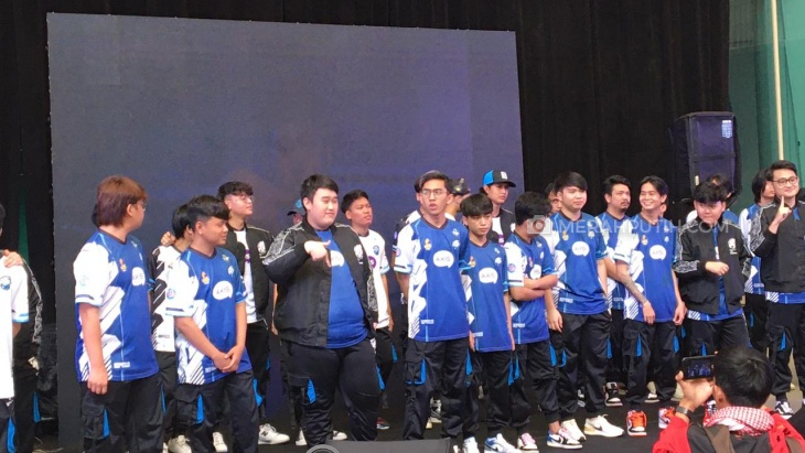EVOS Rilis Jersey Pro Terbaru untuk 2023