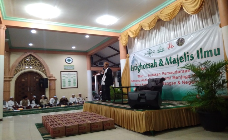 Pengajian dan dzikir lintas bumi