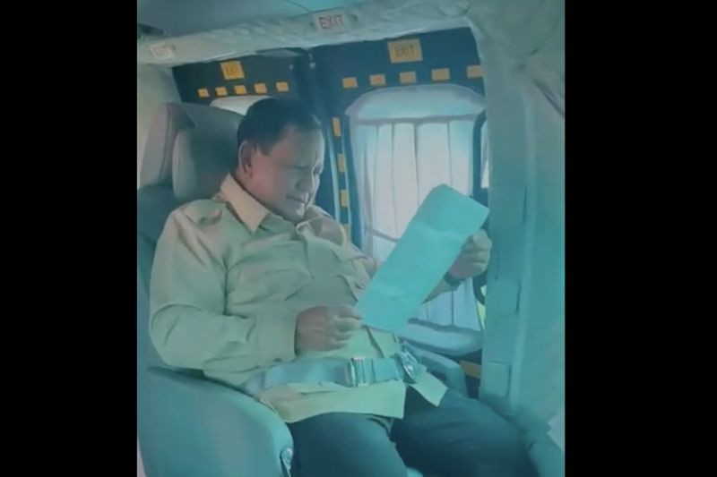 Bocah Kelas V Madrasah Tulis Surat ke Prabowo, Isinya Bikin Haru!
