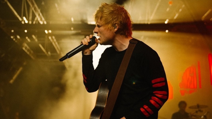 ‘Shape of You’ Ed Sheeran Jadi Lagu Pertama dengan 3 Miliar Stream di Spotify