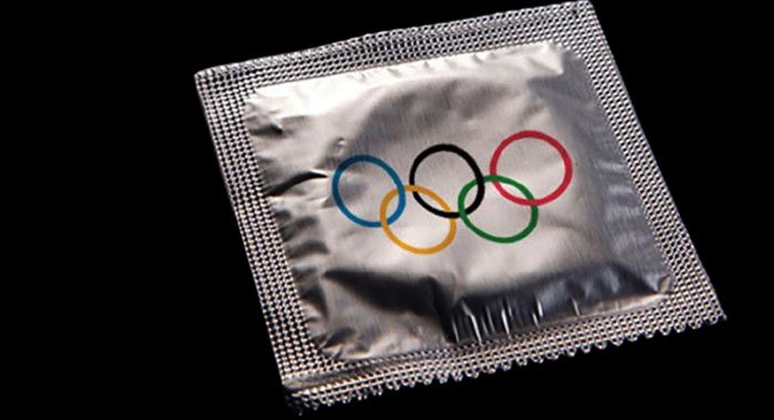 Mengapa Pihak Penyelenggara Olimpiade Selalu Sediakan Kondom Untuk Para Atlet?