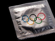Mengapa Pihak Penyelenggara Olimpiade Selalu Sediakan Kondom Untuk Para Atlet?