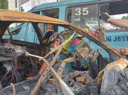 Ekspresi Kesedihan Gubernur Kaltara saat Lihat Langsung Bangkai Mobil Tewaskan Anaknya