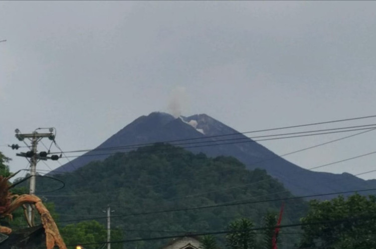  Gunung Merapi Kembali Muntahkan Lava Sebanyak 10 Kali 