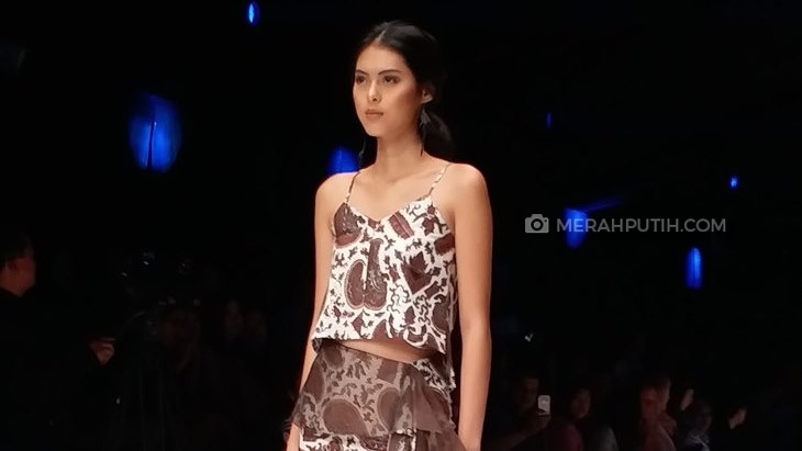 Indonesia Kontemporer Di Panggung Jakarta Fashion Week