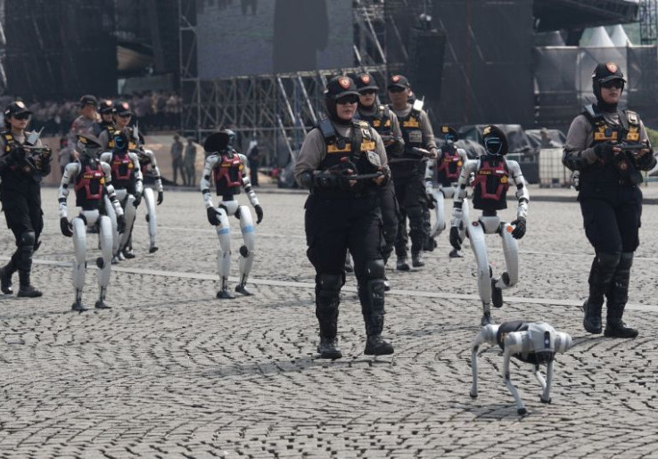 Robot K9 Polri Buatan Lokal, Mampu Bertahan 8 Jam di Cuaca Ekstrem