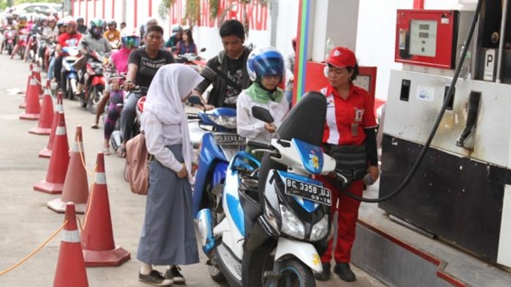 Mulai Siang Ini, Harga Pertamax Naik Seliter Rp 10.400 