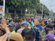 Kapolda Metro Jaya Jadi 'Sasaran' Amarah Pengemudi Ojol, Diteriaki saat Keluar dari Pemakaman Affan Kurniawan