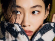 Jung Ho-Yeon Jadi Orang Asia Timur Pertama untuk Cover Vogue AS
