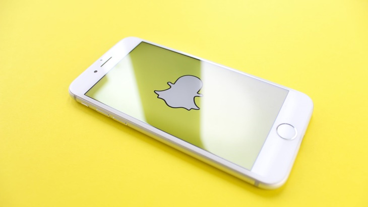 Snapchat Tutup Permanen Akun Donald Trump