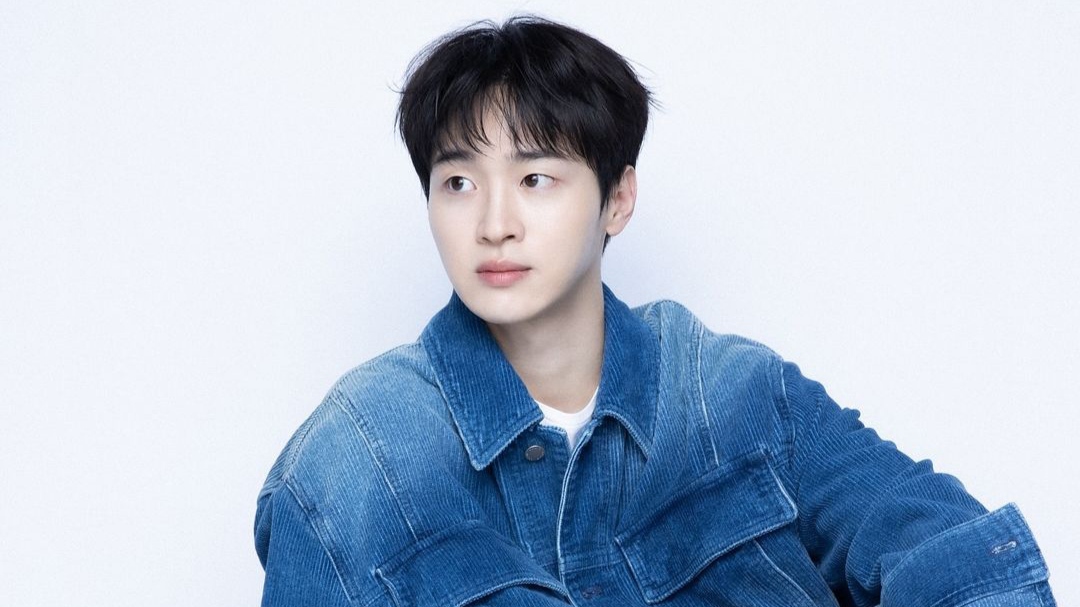 Jang Dong-yoon Tanda Tangan Kontrak dengan Agensi BH Entertainment