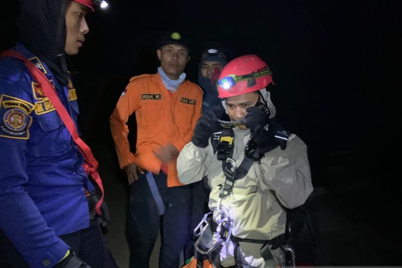 3 Helikopter Stand by, Evakuasi Pendaki Brazil di Rinjani Terkendala Kabut