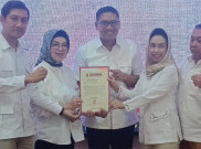 Mega Beri Rekomendasi Etik-Eko Maju Pilkada Sukoharjo