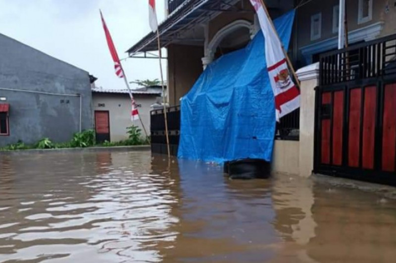 Sudah 3 Hari, Warga di Kabupaten Mamuju Dilanda Banjir
