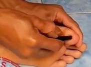 [HOAKS atau FAKTA]: Pijat Kaki Pakai Batu Dapat Sembuhkan Kolesterol