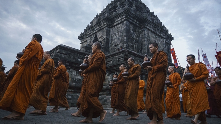 Kemenag: Waisak Kuatkan Kebijaksanaan Umat Buddha