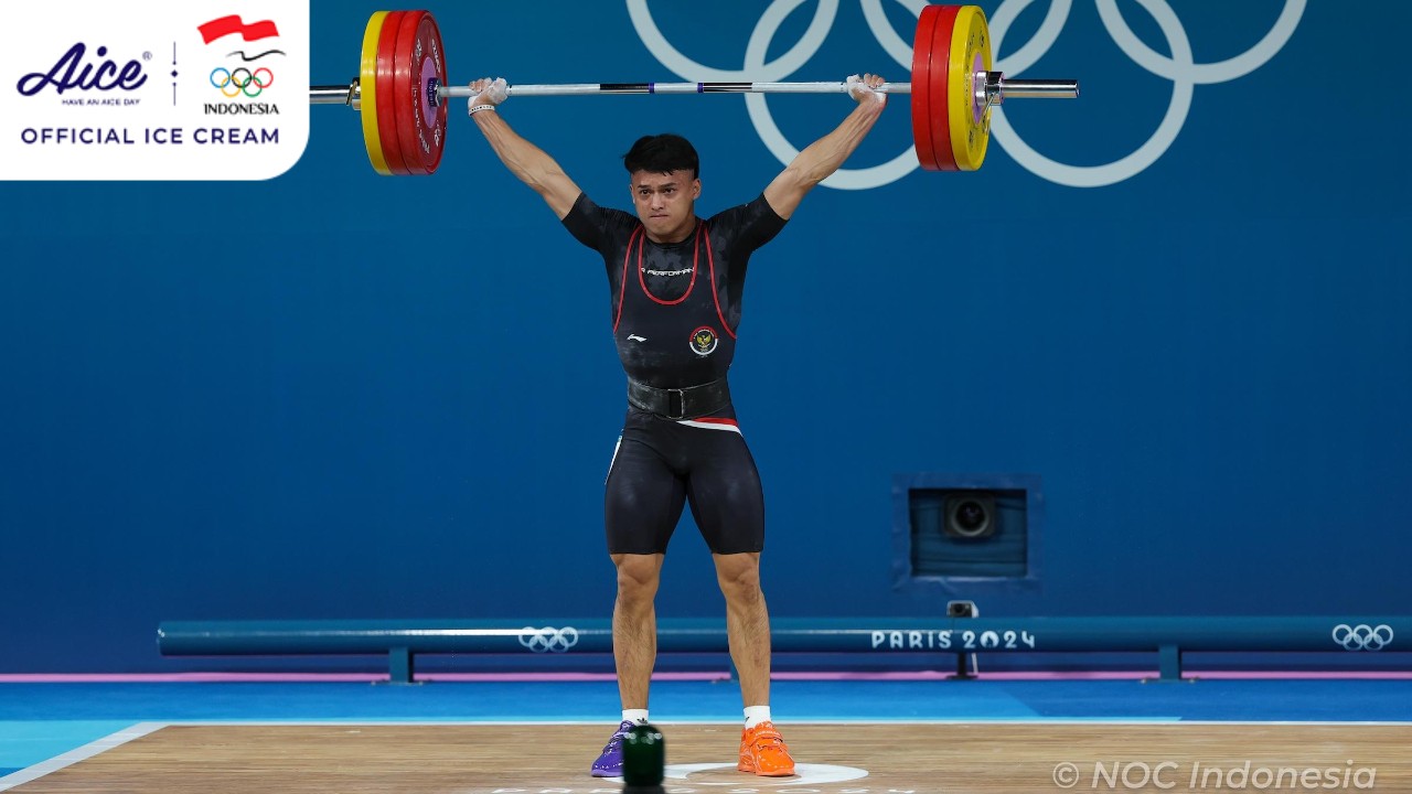Lifter Rizki Juniansyah Catatkan Sejarah Emas Angkat Besi Olimpiade 2024