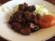 Lagi Banyak Daging saat Idul Adha? Yuk, Coba Resep Sate Bumbu Mudah Ini