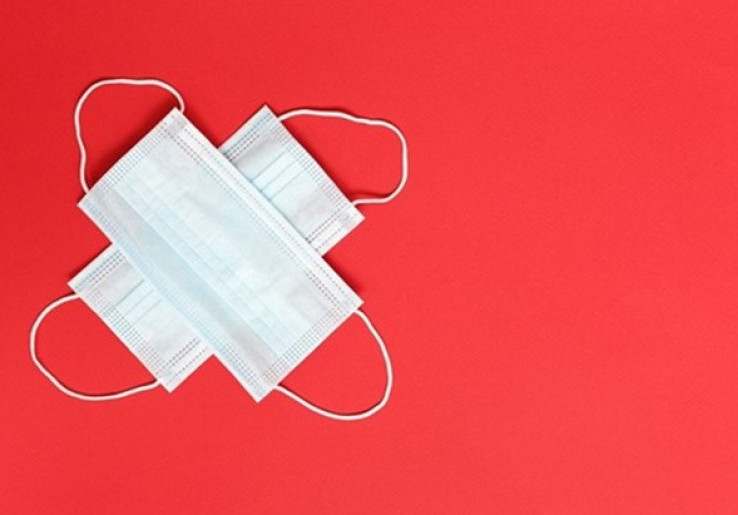 Cegah COVID-19, Apakah Efektif Pakai Dua Masker Sekaligus?