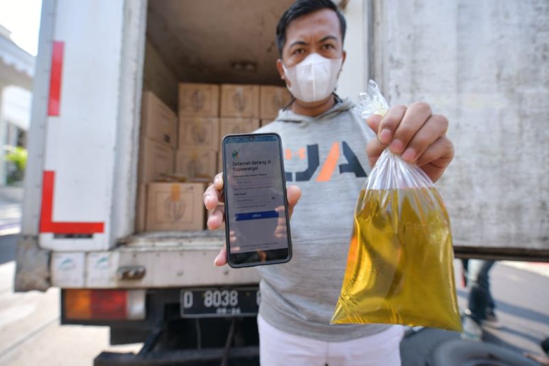 Minyak Goreng Curah. (Foto: Humas Pemprov Jabar)