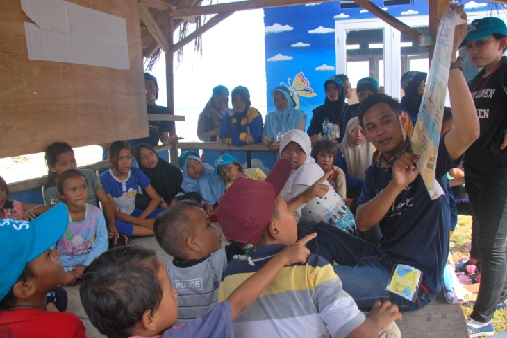 Kegiatan saat jambore bahari (Sumber: HIMAPIKANI)