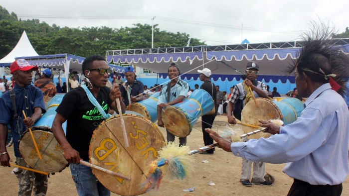 Festival Tambur di Raja Ampat