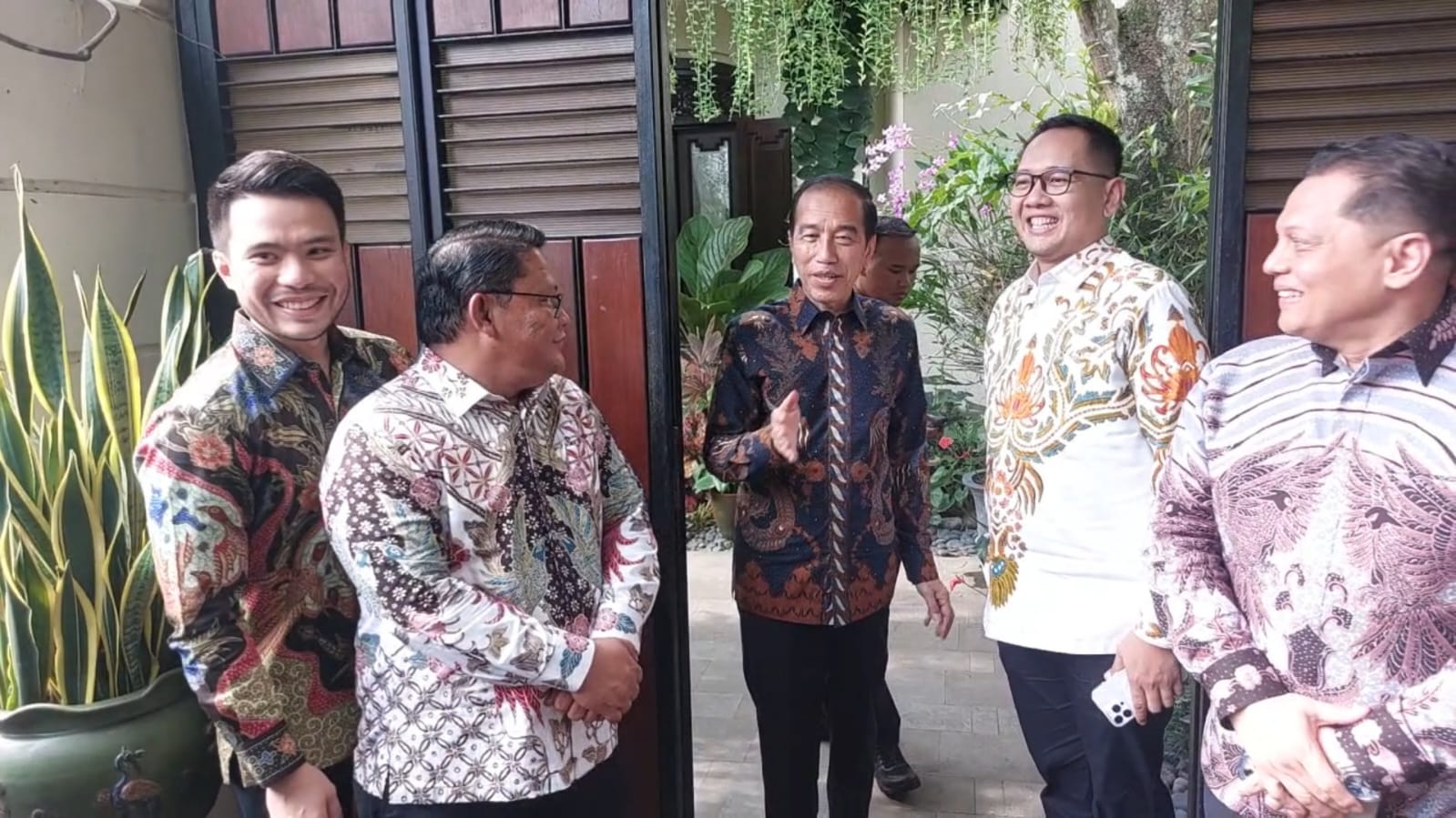 Geram dengan Tudingan Ijazah Palsu UGM, Jokowi Siap Ambil Jalur Hukum