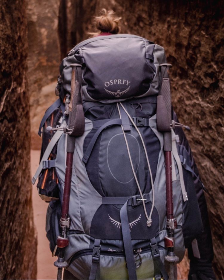 tas hiking