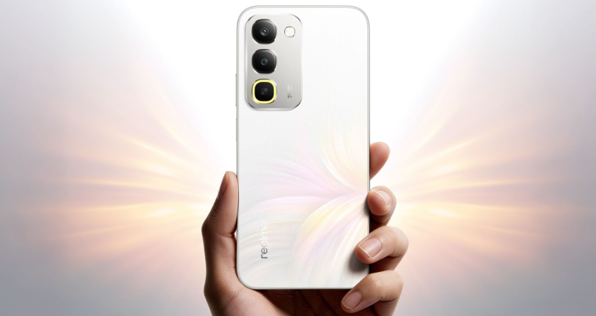Bocoran Realme C100: Dimensity 6300, Baterai 7000 mAh dan Layar 144Hz