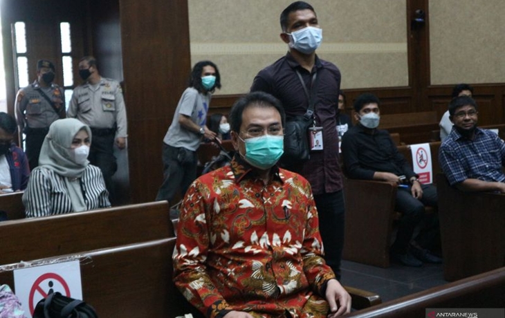 Azis Syamsuddin Dituntut 4 Tahun 2 Bulan Bui