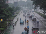 Diguyur Hujan Lebat, 8 Ruas Jalan Jakarta Terendam Banjir