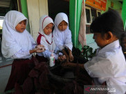 Anies Pastikan Sekolah di Jakarta Belum Dibuka Meski Zona Hijau