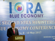 Luhut Ajak Investor Kembangkan Pelabuhan Indonesia