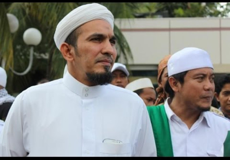 Ketua dan Panglima FPI Diminta Menyerahkan Diri