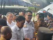 Tinjau Lokasi Penemuan 7 Jenazah di Kali Bekasi, Komisi III Minta Penyelidikan Transparan