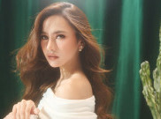 Mahalini Bawakan Ulang Lagu 'Sampai Menutup Mata' dari Melly Goeslaw