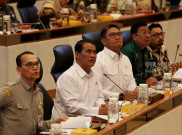 Raker Menteri Pertanian dengan Komisi IV DPR Bahas Beras Satu Harga 