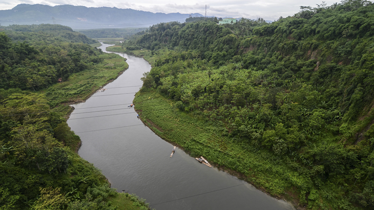 Kodam Siliwangi Operasikan Dua Perahu Khusus di Sungai Citarum