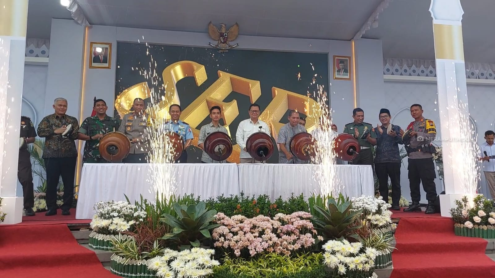 Gibran Ikut Tukar Uang Baru Bank Indonesia, Pecahan Rp 20 Ribu Buat Open House