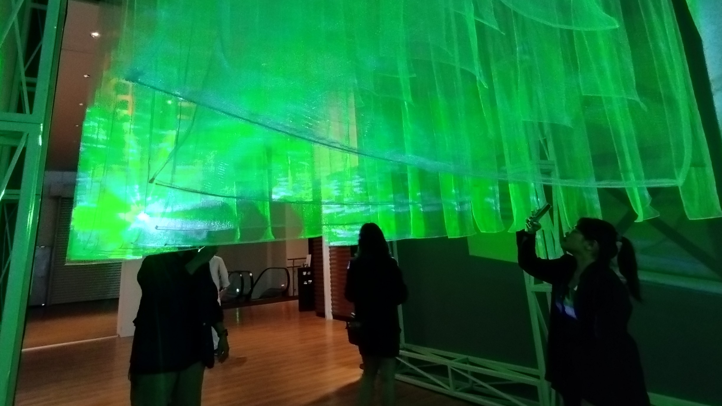 Mengubah Lelah Jadi Perayaan: Instalasi Seni Heineken Hadirkan Pengalaman Afterwork