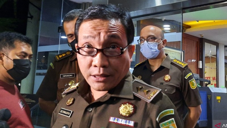 Kejagung Bawa Pulang Buronan Korupsi dan Pembalakan Liar Adelin Lis