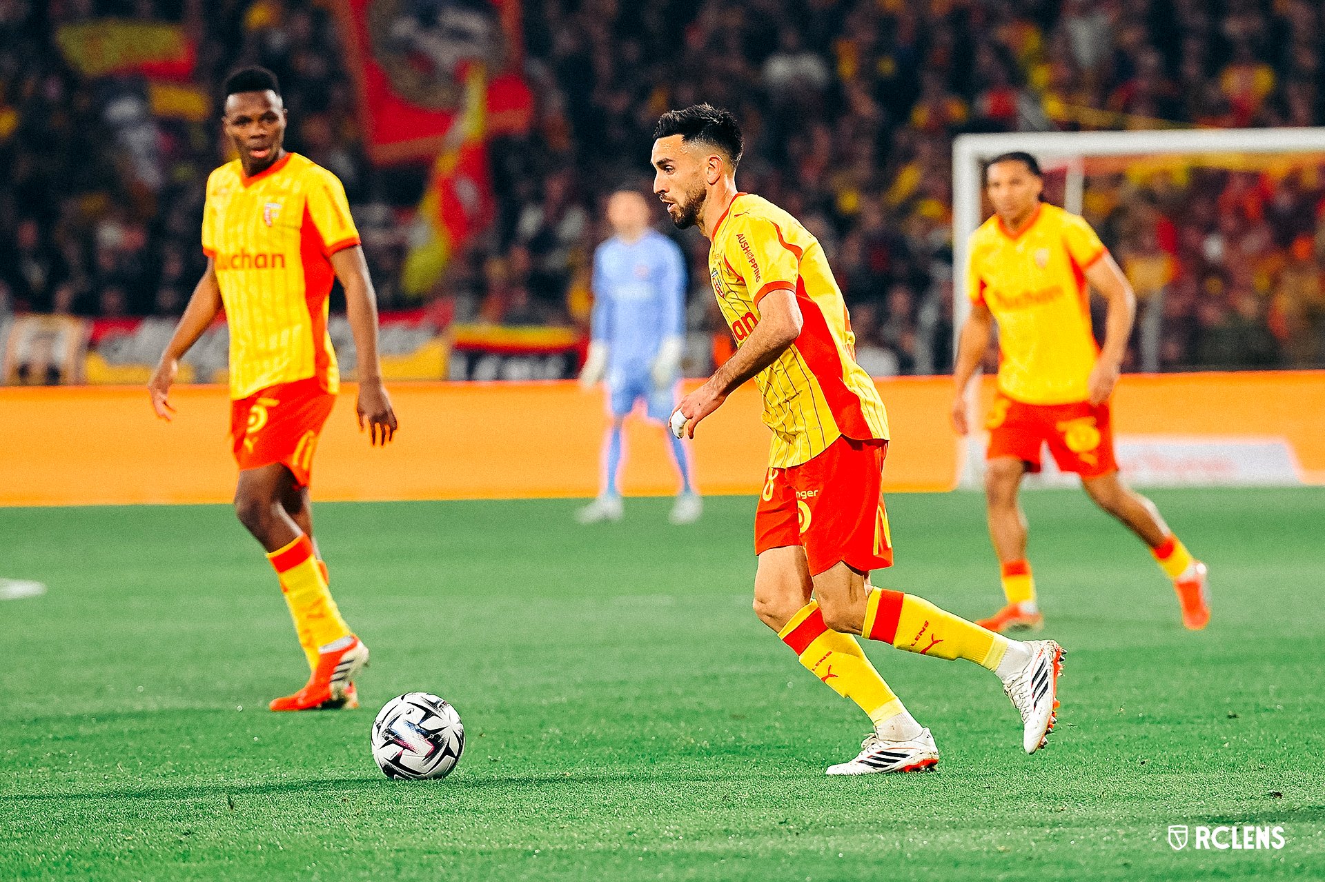 Klasemen Liga Prancis Ligue 1: Lens Rebut Puncak dari PSG Setelah Sikat Angers 5-1