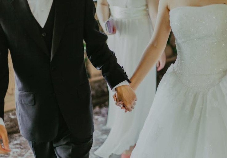 Anti Boros, Ini 4 Cara Bijaksana Tentukan Budget Nikah!