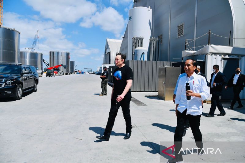 Jokowi Bertemu Elon Musk di Stargate Space X